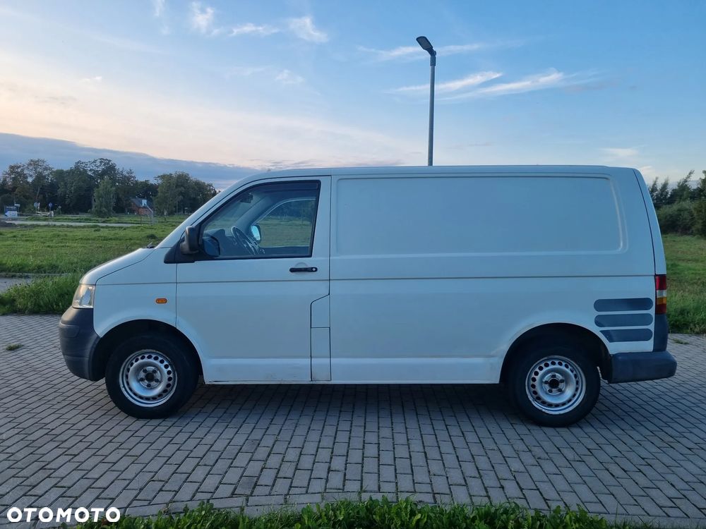 Volkswagen Transporter - 3