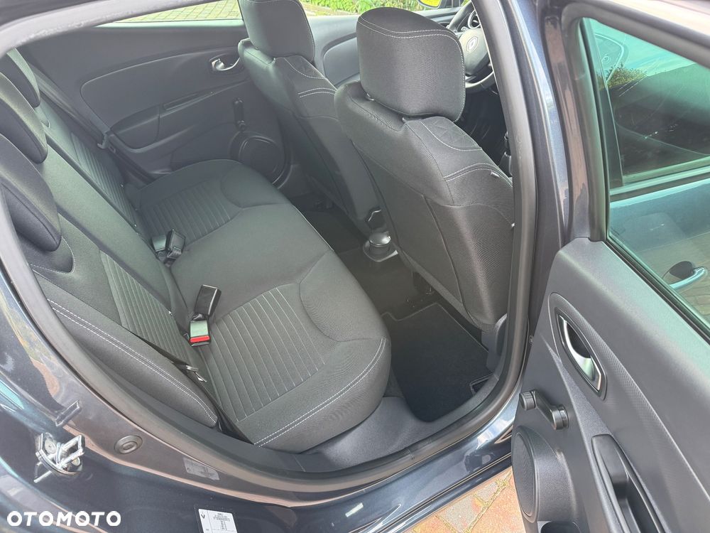 Renault Clio - 22