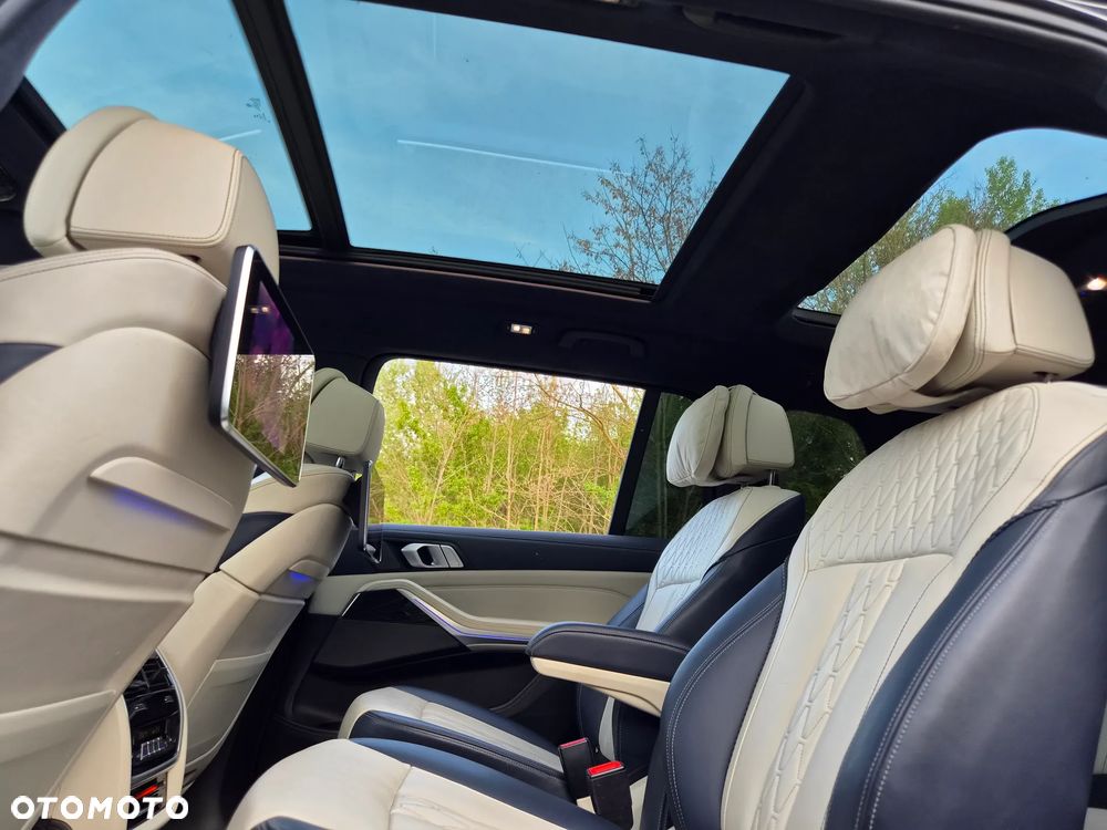 BMW X7 - 26