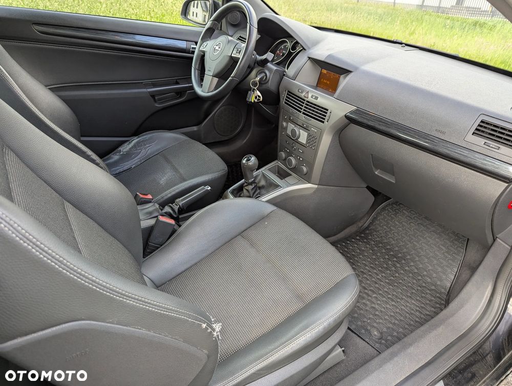 Opel Astra 1.9 CDTI Cosmo - 12