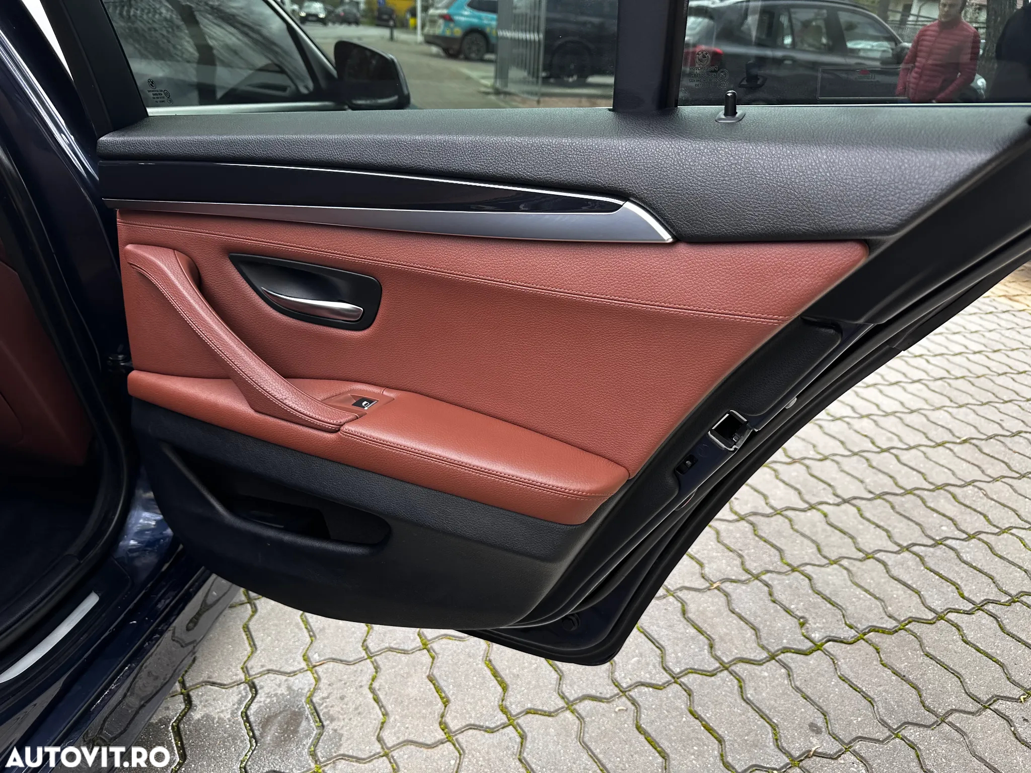BMW Seria 5 525d Aut. - 31