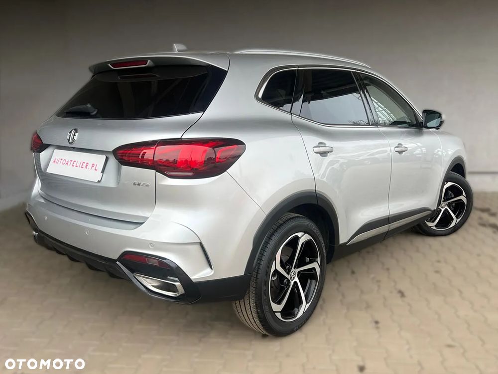 MG HS 1.5 T-GDI Exclusive - 10