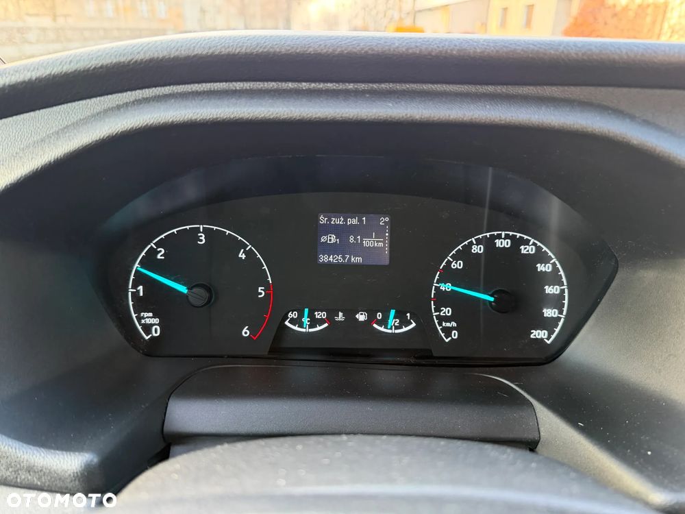 Ford LMC INNOVAN C 590 - 26