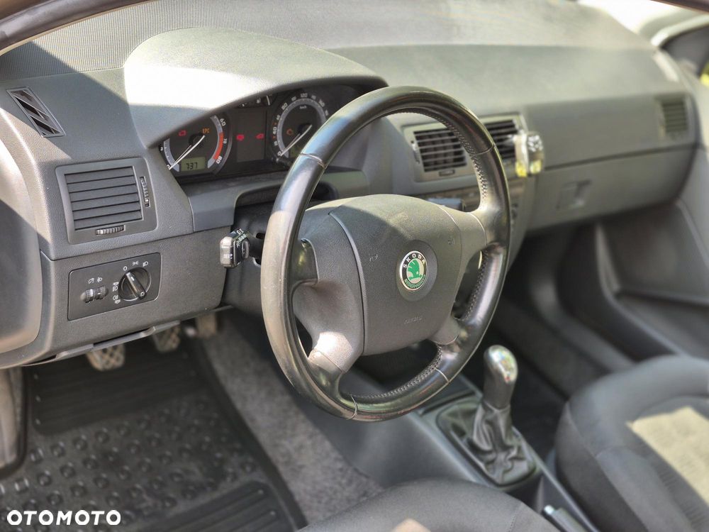 Skoda Fabia 1.4 16V Elegance - 2
