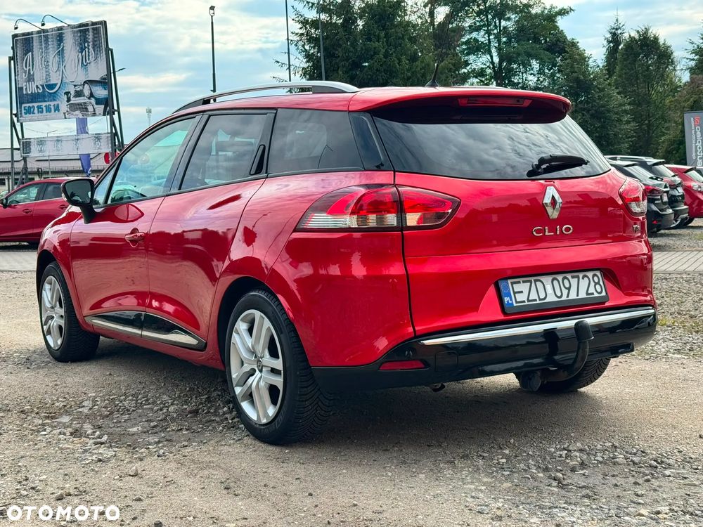 Renault Clio - 9