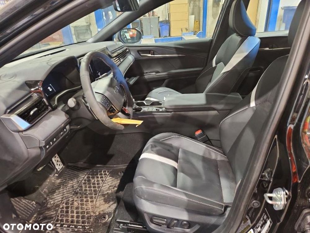 Toyota Camry - 8
