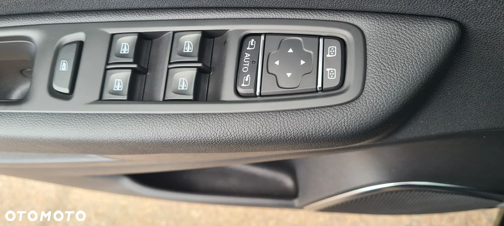 Renault Captur (ENERGY) TCe 90 INTENS - 14