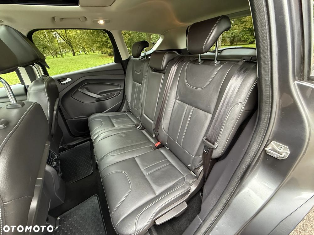 Ford Kuga 2.0 TDCi 2x4 Titanium - 25