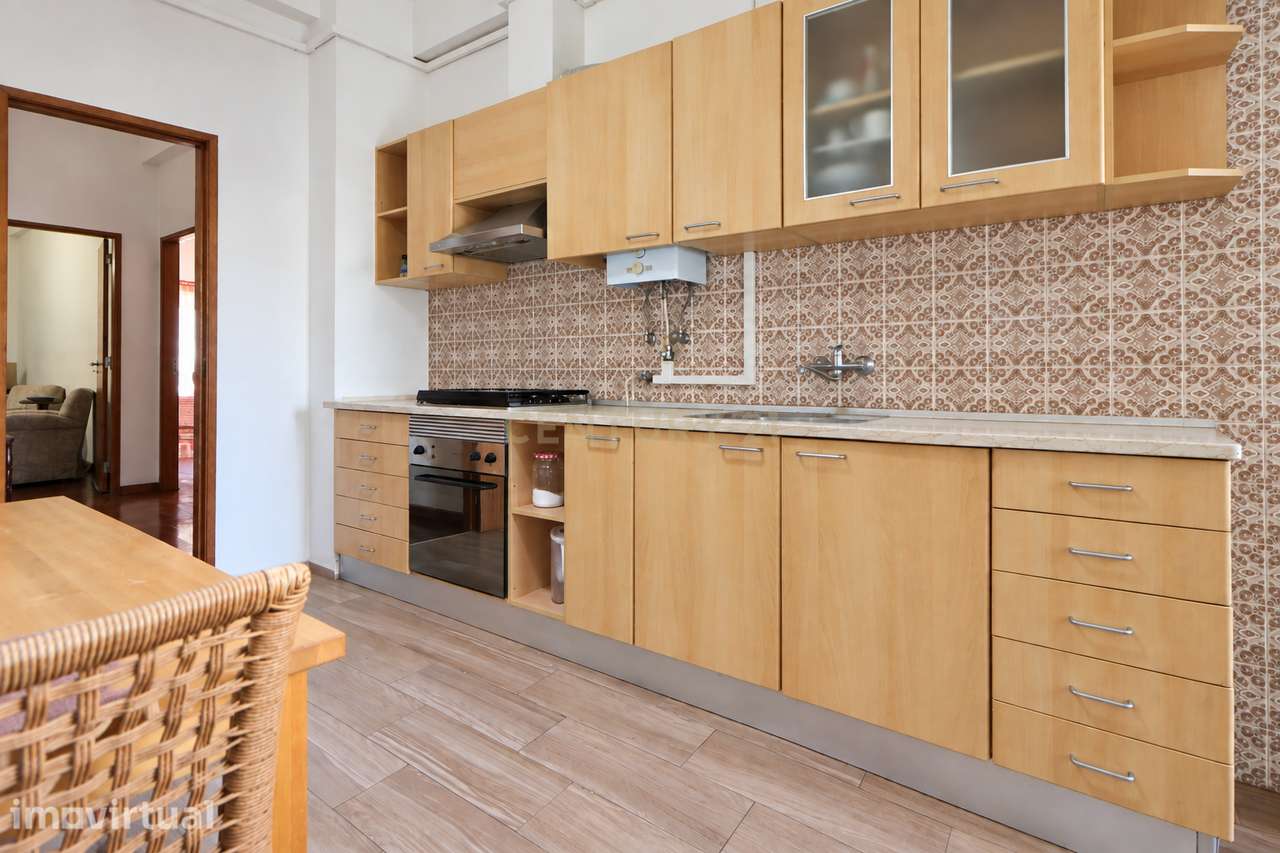 Apartamento T3 em Almada com Vista e Localização Central - Grande imagem: 2/29
