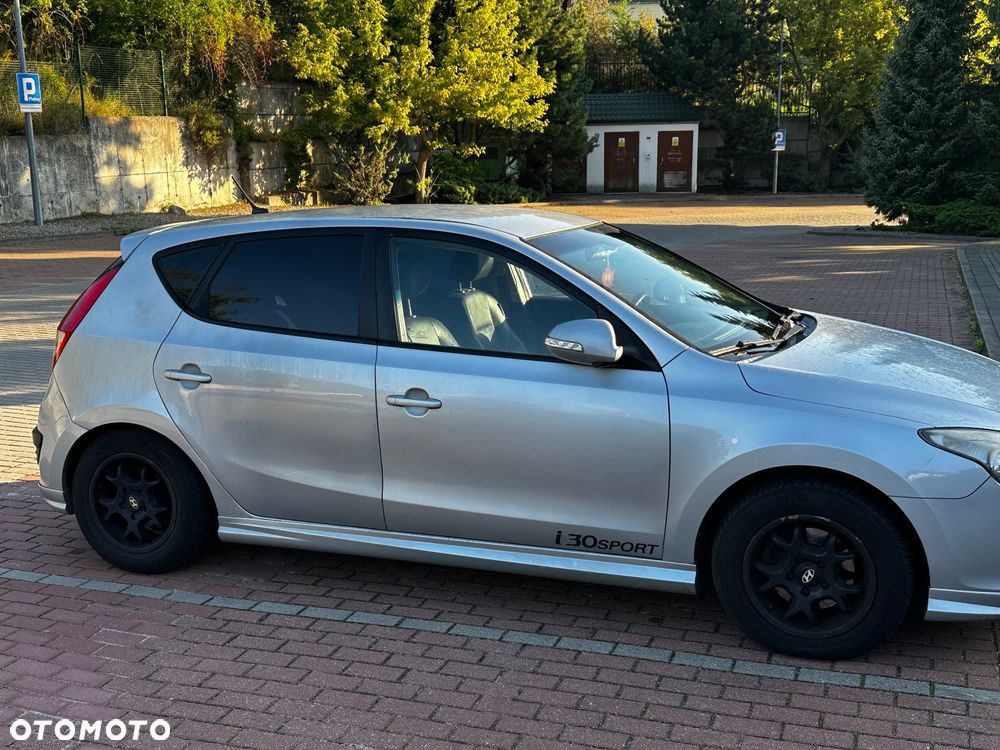 Hyundai i30 1.6 CRDi Comfort World Cup - 7