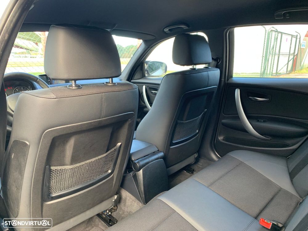 BMW 118 d Pack M - 13