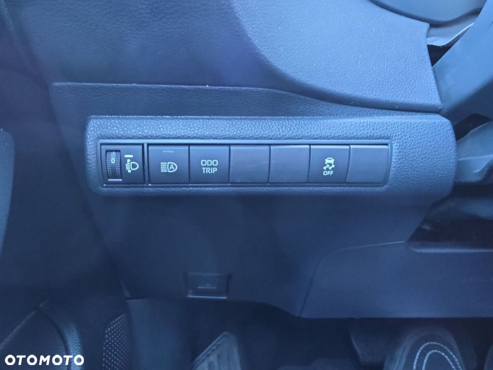 Toyota Corolla 1.8 Hybrid Comfort - 18