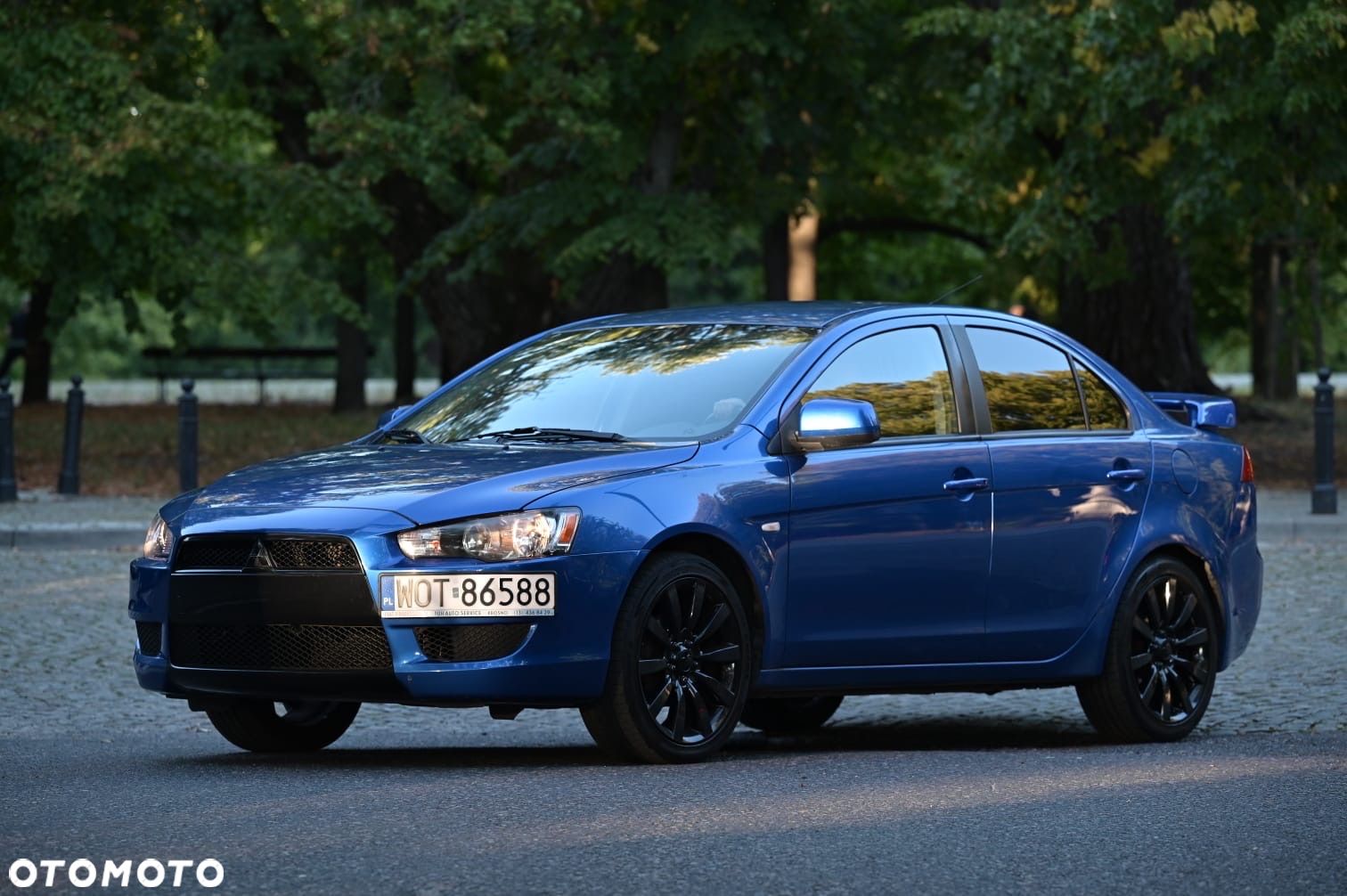 Mitsubishi Lancer - 1