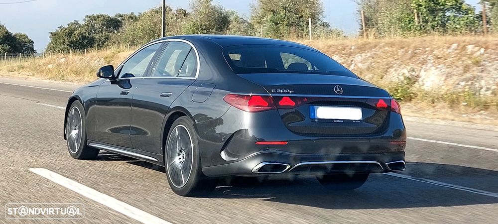 Mercedes-Benz E 300 e AMG Line - 21