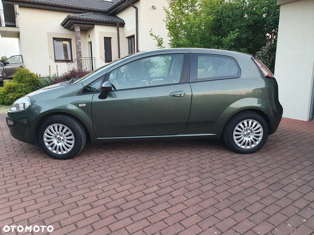 Fiat Punto Evo 1.4 8V Estiva Blue&Me Euro5 - 10