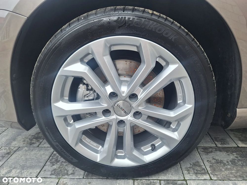 Volkswagen Passat 1.4 TSI BlueMotion Technology Comfortline - 21