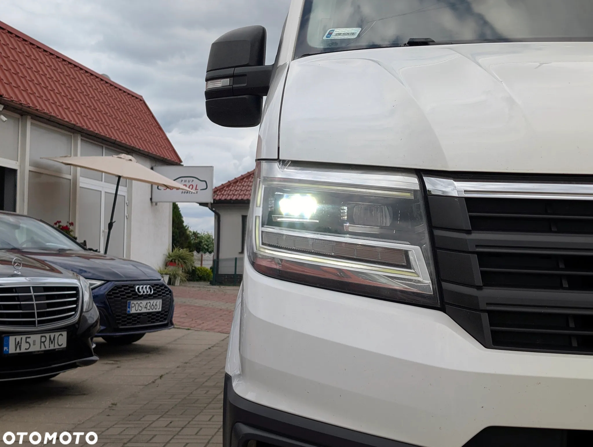 Volkswagen Crafter brygadówka 6 osób, ładowność 1177kg, Krajowy - 22