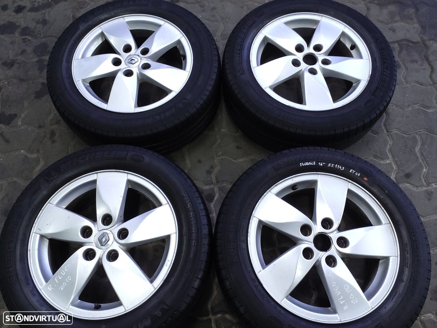 Jantes RENAULT FLUENCE (L3_) R16 Furação 5x114.3 - 1