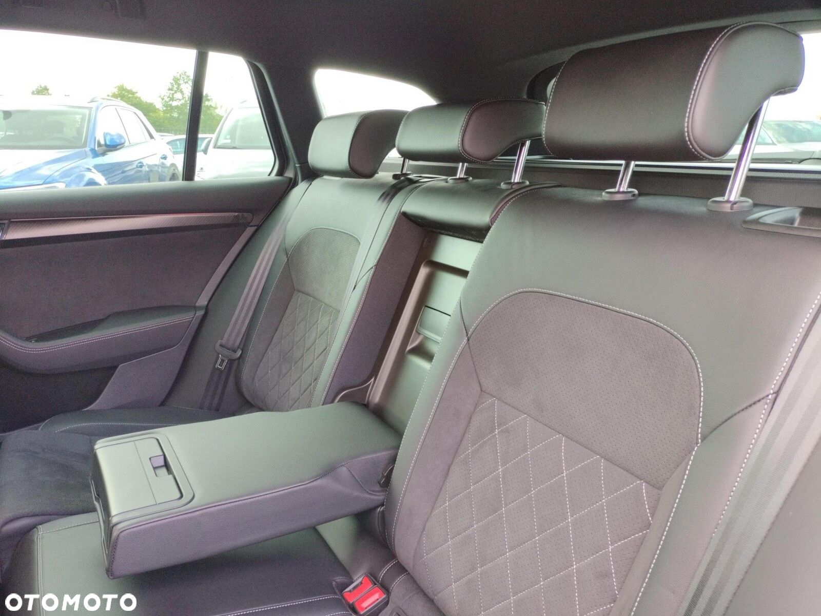 Skoda Superb 2.0 TSI Sportline DSG - 16
