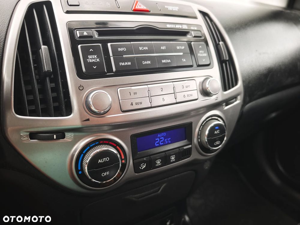 Hyundai i20 1.25 Wersja Jubileuszowa - 40