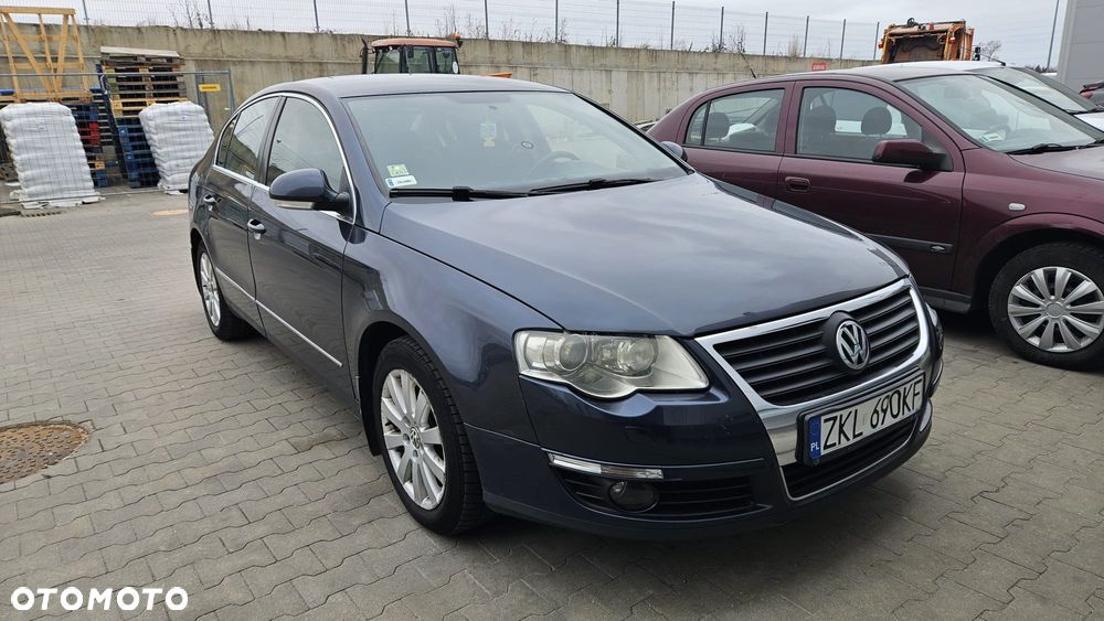 Volkswagen Passat 2.0 TDI DPF Comfortline - 2