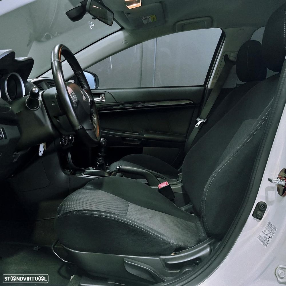 Mitsubishi Lancer 1.8 DI-D Intense - 4