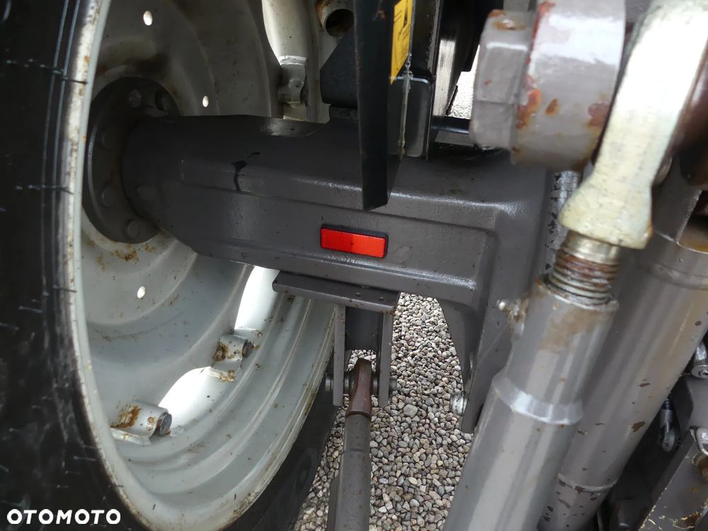 Massey Ferguson 3060 4x4 80 KM - 23