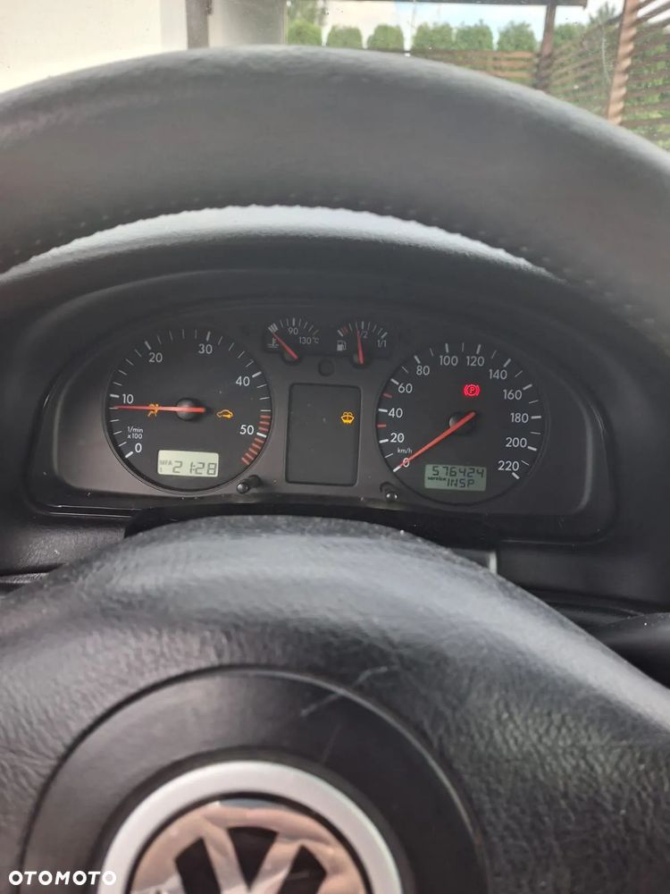 Volkswagen Passat 1.9 TDI - 5