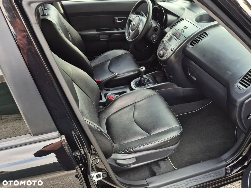 Kia Soul 1.6 CVVT Black Collection - 25