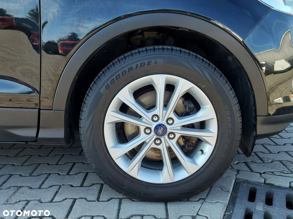 Ford Kuga - 8