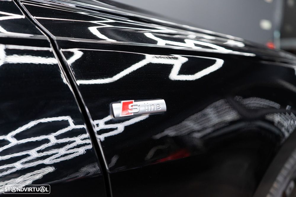 Audi A6 Avant 40 TDI S tronic S line - 15