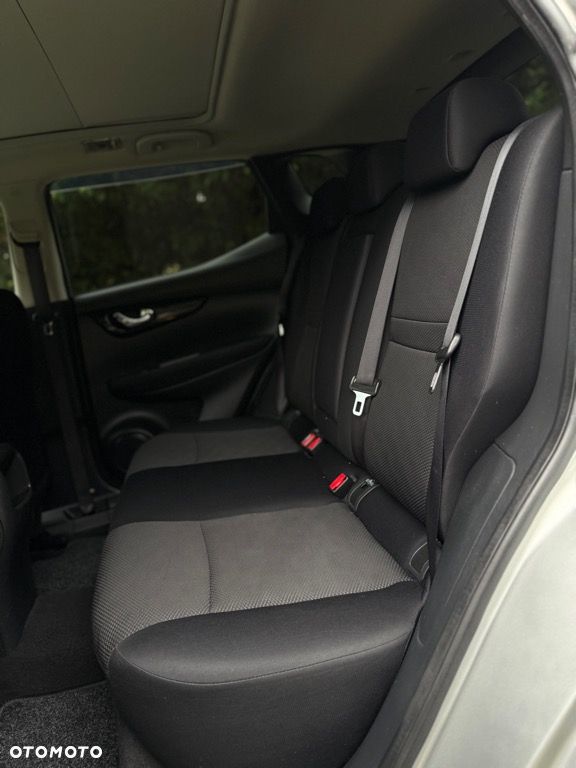 Nissan Qashqai 1.2 DIG-T Xtronic 360 - 29