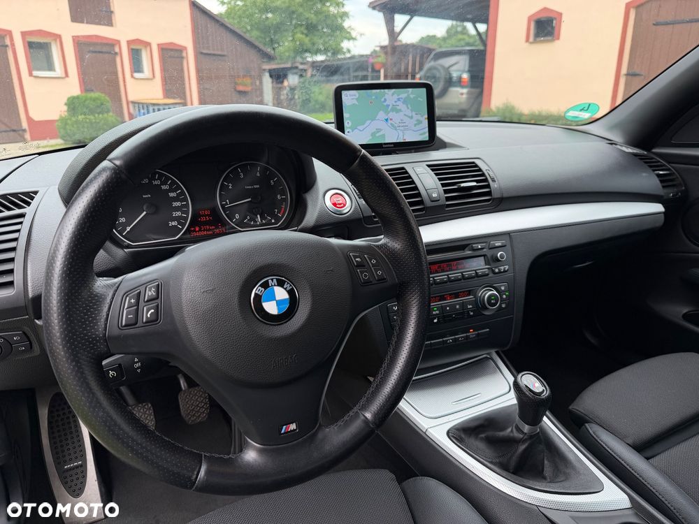 BMW Seria 1 118i Limited Edition Lifestyle mit M Sportpaket - 16