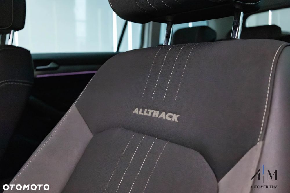 Volkswagen Passat Alltrack 2.0 TDI SCR DSG 4Motion - 16