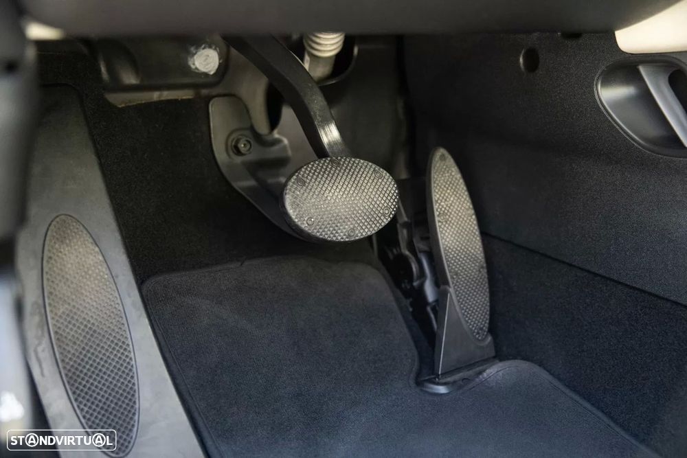 MINI 3 Portas Cooper Auto - 19