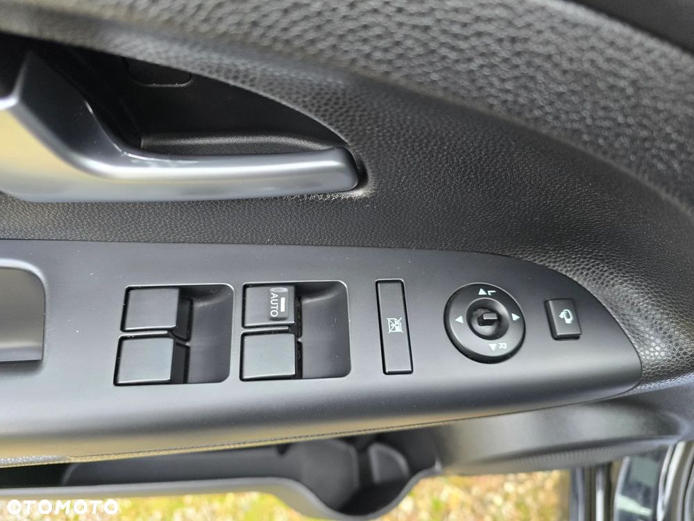 Kia Venga 1.4 CVVT Spirit - 32