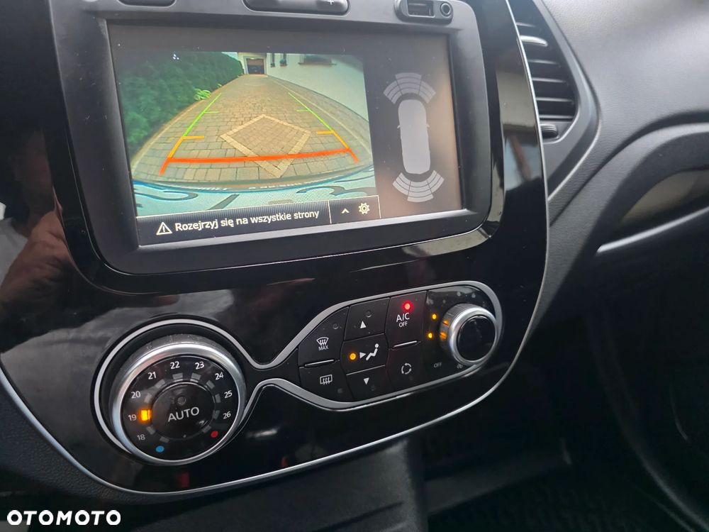 Renault Captur - 32