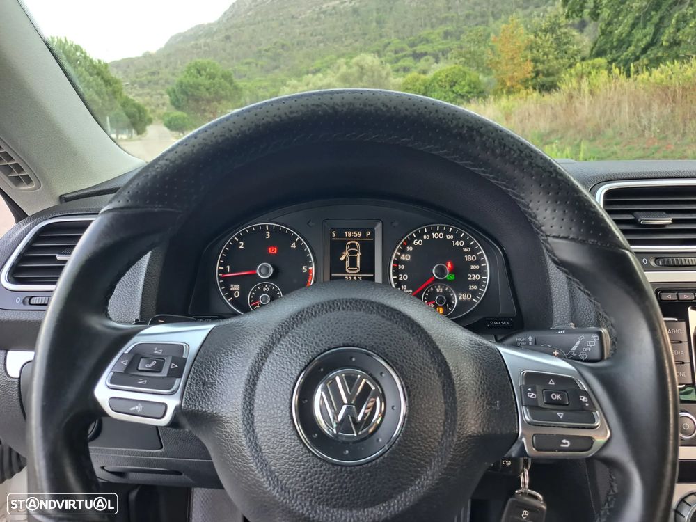 VW Scirocco 2.0 TDI Sport DSG - 19