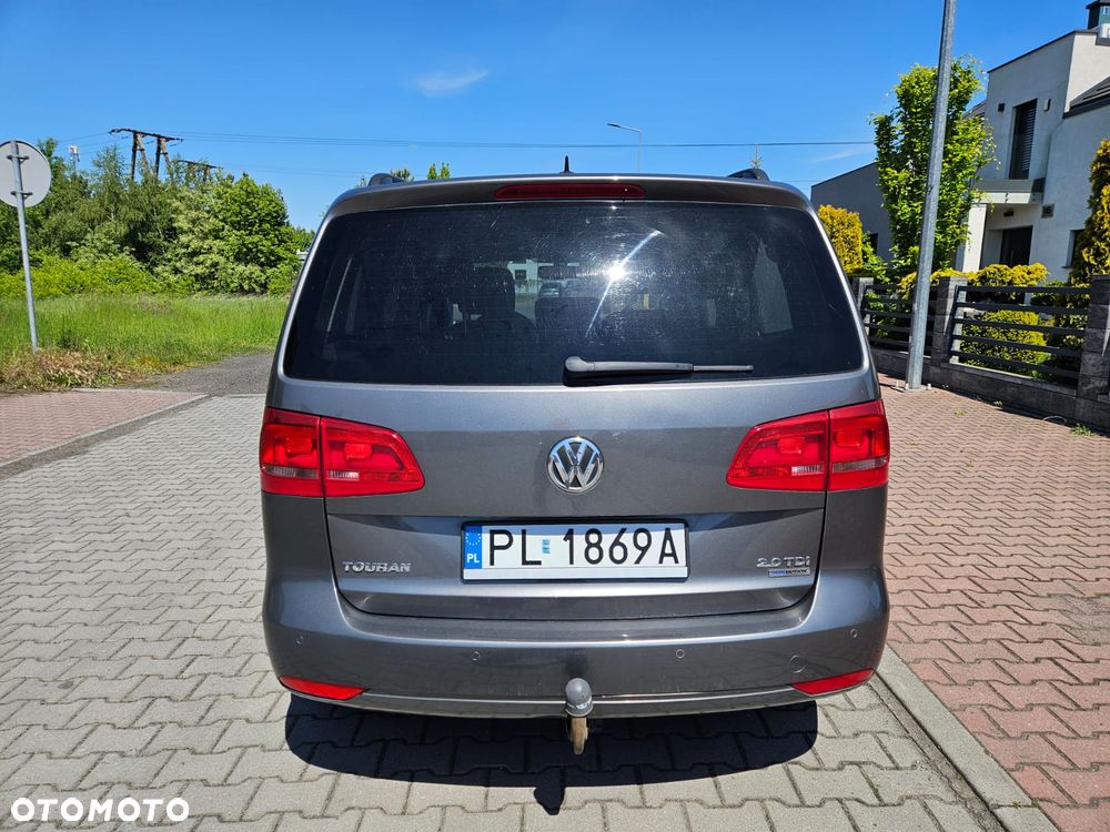 Volkswagen Touran - 13