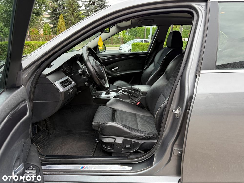 BMW Seria 5 530d Sport-Aut Edition Sport - 12