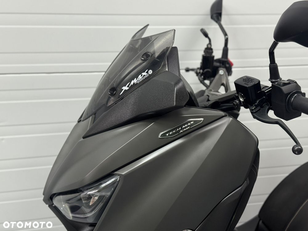 Yamaha X-max - 18
