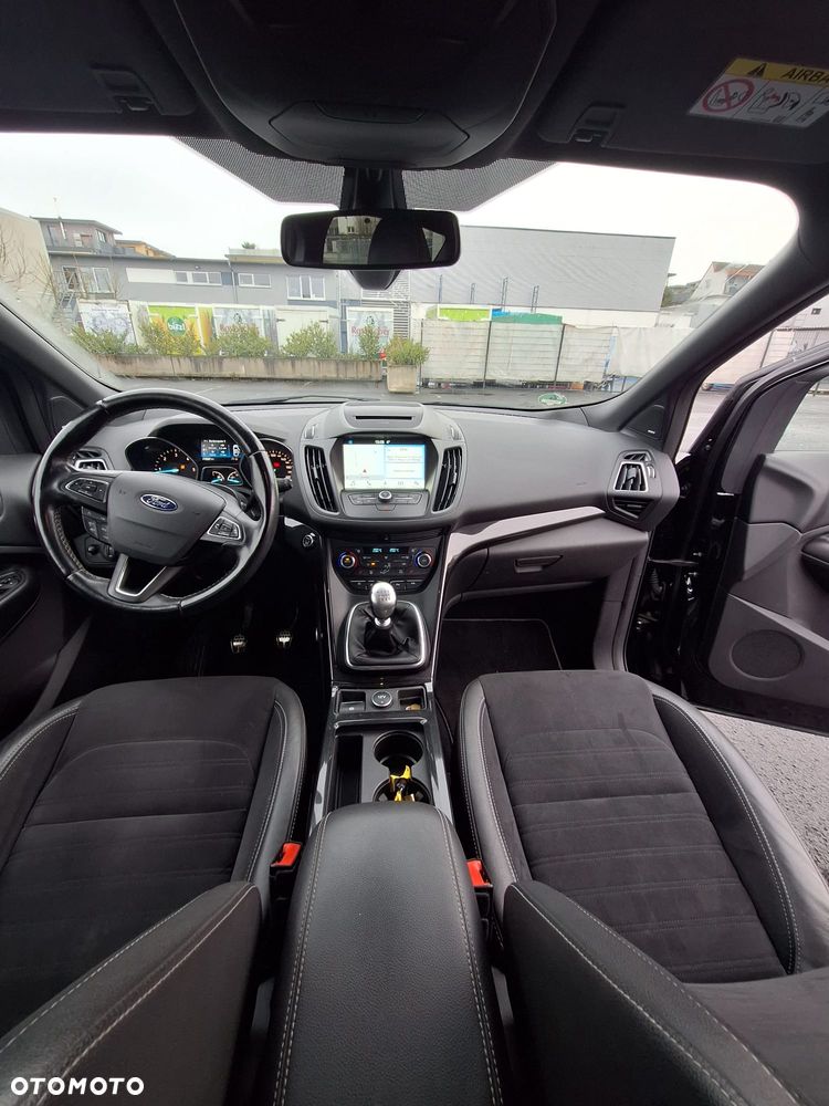 Ford Kuga 2.0 TDCi 4x4 ST-Line - 9