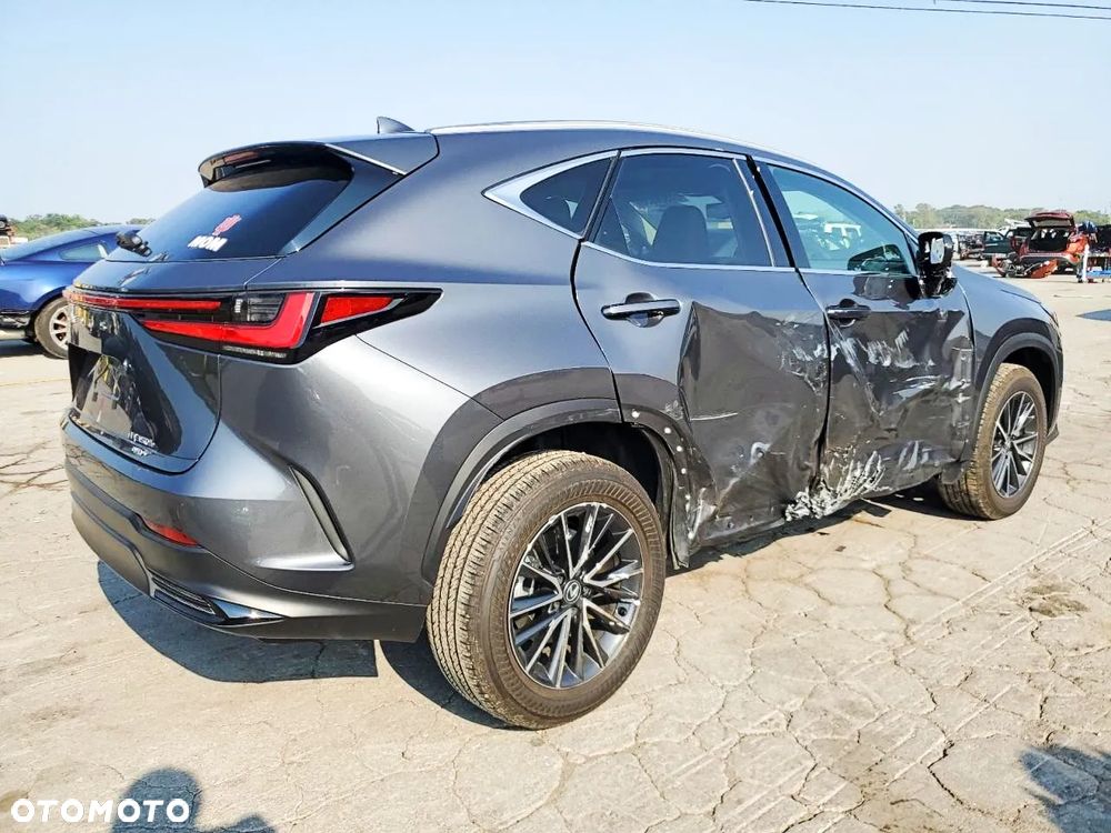 Lexus NX - 3