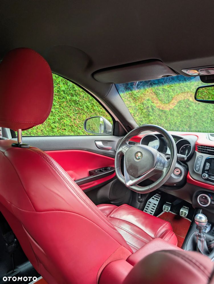 Alfa Romeo Giulietta 2.0 JTDM - 10