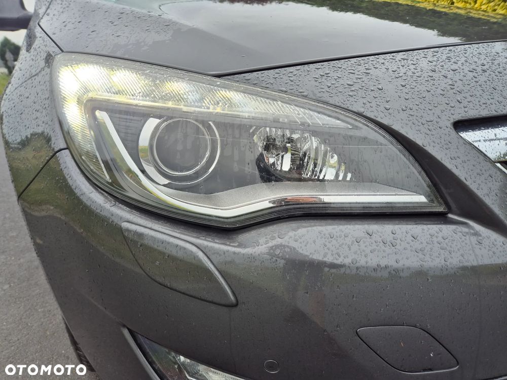 Opel Astra 2.0 CDTI Exklusiv - 8