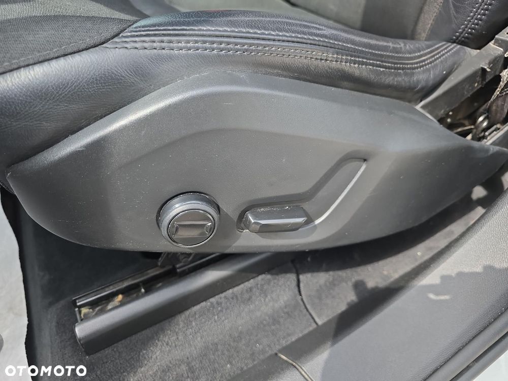 Volvo XC 60 D4 Momentum - 16