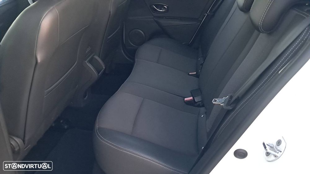 Renault Mégane 1.5 dCi Intens - 19