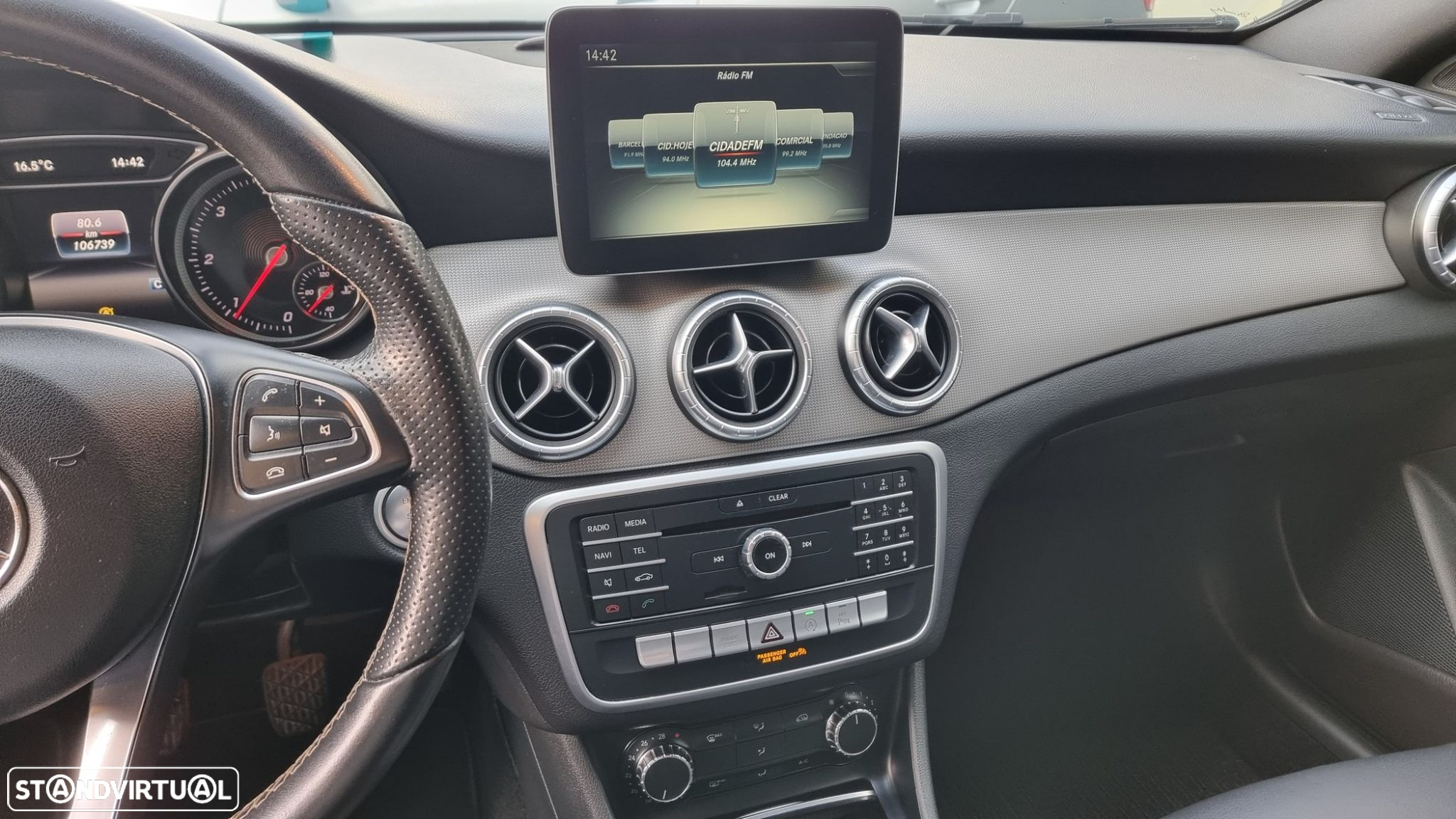 Mercedes-Benz CLA 180 - 25