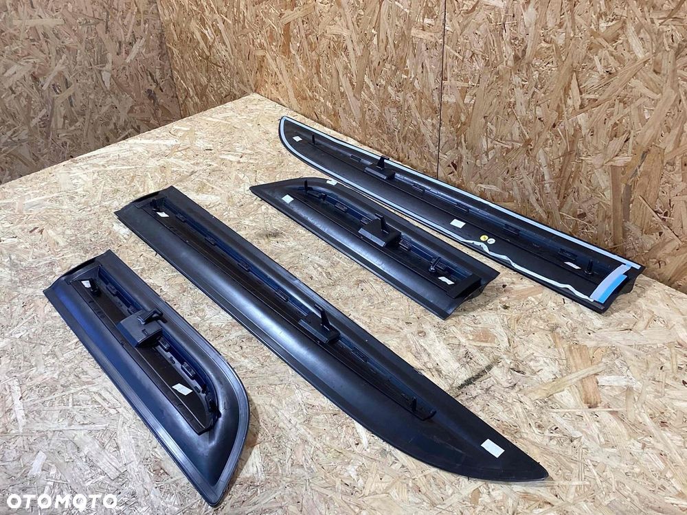 PORSCHE MACAN LISTWA DRZWI 95B898561F 95B898562F 95B898566E 95B898565E - 5