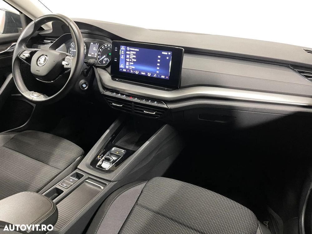 Skoda Octavia 2.0 TDI DSG Ambition - 9